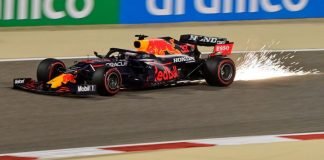 Hamilton gana Gran Premio de Bahréin, Checo termina en quinto