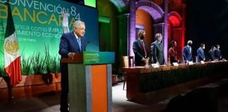 AMLO clausura la Convención Bancaria 84