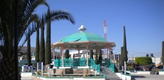 Protestan en alcaldía de San Agustín Tlaxiaca tras hallazgo de joven asesinada