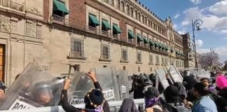 Exigen justicia para Victoria con marcha en CDMX