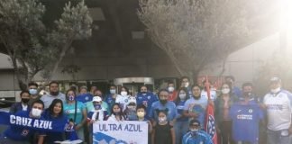 Aficionados de Cruz Azul y Pachuca armaron fiesta ayer