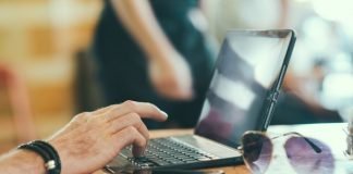 Datos revelan que Generación Z prefiere usar fintech y pagos electrónicos