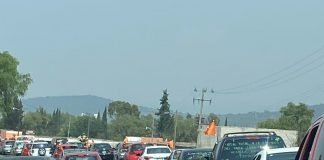 Organizan maestros caravanas para exigir derechos laborales