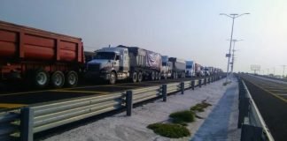 Transportistas bloquean México-Pachuca y Tula-Michimaloya