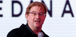 Giran orden de aprehensión contra Andrés Roemer