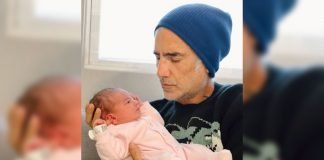 Alejandro Fernández presenta a su nieta, Cayetana