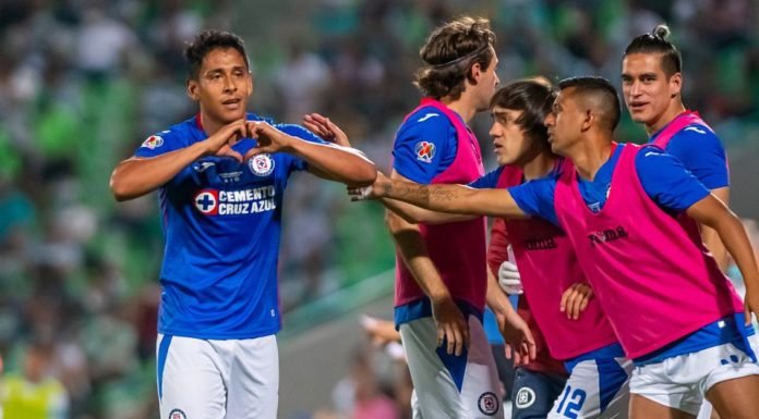 Azul pega primero, se lleva juego de ida