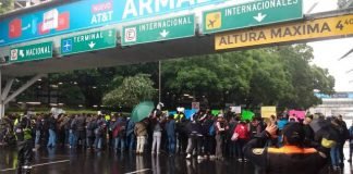 Protestan padres de niños con cáncer en CDMX Manifestación niños con cáncer