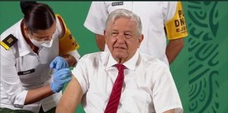 AMLO Vacuna
