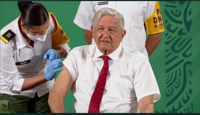 AMLO Vacuna