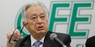 Hay campaña de desprestigio contra Bartlett, asegura AMLO