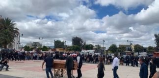 Rinden homenaje póstumo a edil asesinado manuel