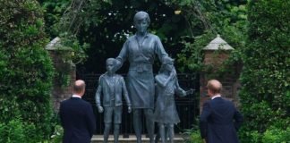 Hijos de Lady Di develan estatua en su honor Estatua Lady Di