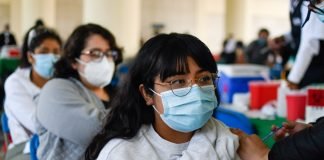 Piden respetar sede y horario de vacunación en CDMX Vacunación Jovenes