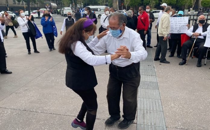 Adultos Mayores