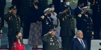 Sheinbaum y AMLO presencian Revista de Entrada de Ejército Mexicano Sheinbaum y AMLO