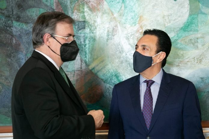 Fayad y Ebrard