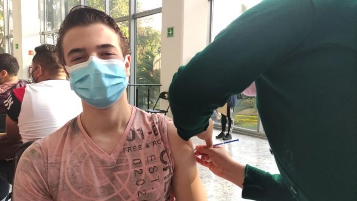 Vacunación Jóvenes Vacunación Jóvenes