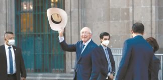 Ken Salazar inicia como embajador de EEUU en México Ken Salazar embajador