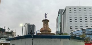 Borran nombres en ‘Glorieta de las Mujeres que Luchan’, dicen que fue limpieza