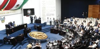 Proponen incluir información para prevenir suicidios en la ley de educación del estado congreso