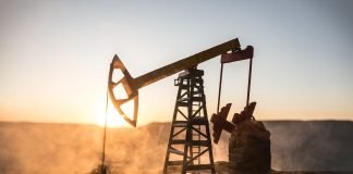 Petróleo reporta alza ante aumento en pronósticos de demanda y baja producción Petróleo