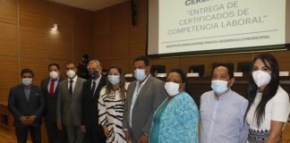 Gobierno del Estado certifica a 251 servidores públicos en competencia laboral