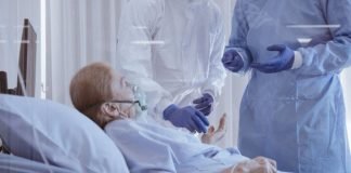 Rusia registra su tercer récord de muertes y contagios por COVID