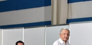 Gobiernos con deudas son los más corruptos, acusa López Obrador