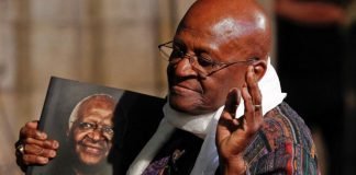 Muere el Arzobispo Desmond Tutu símbolo de la lucha contra el Apartheid Desmond Tutu