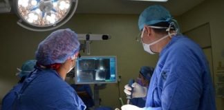 Realiza IMSS histórica cirugía de columna por navegación intraoperatoria
