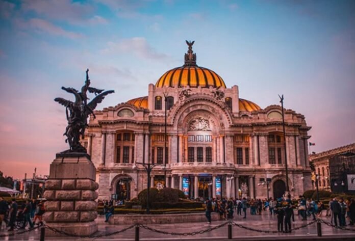 TURISMO