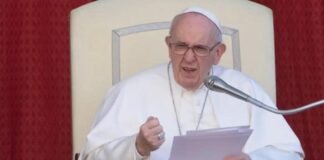 Pide Papa Francisco a padres apoyar a sus hijos homosexuales