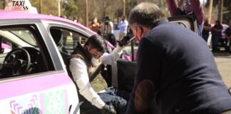 Entrega SEMOVI nuevas unidades de Taxi 2022