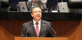 JULIO MENCHACA