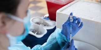 La pandemia sigue siendo un reto para los trabajadores de la salud: OPS OPS