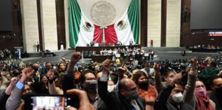 Periodistas son noticia, protestan contra ataques a la prensa en el Senado y Cámara de Diputados DIPUTADOS