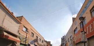 Se analiza la limitación de estacionamiento en otras calles de Pachuca