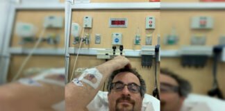 Vacaciona embajador Jon Benjamin en Yucatán y se intoxica