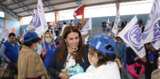 Instaurará Caro Viggiano programa 1×1 en apoyo a migrantes hidalguenses