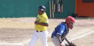 Veteranos Maxtle inicia con un triunfo el Santo Torneo