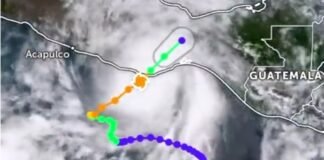 Persiste riesgo por Agatha ahora como tormenta tropical