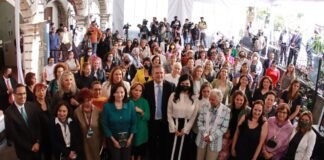 Llama SRE a adoptar la causa feminista para construir sociedades igualitarias