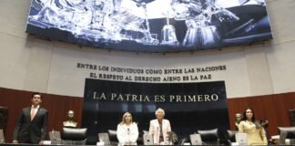 Guardan minuto de silencio integrantes de la Comisión Permanente por asesinatos de periodistas en México