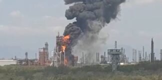 Reportan incendio en la Refinería de Cadereyta en Nuevo León