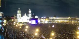 Silvio Rodríguez reunió a 100 mil personas en Zócalo de la CDMX