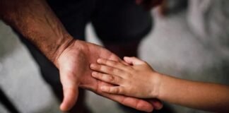 ¿Cómo impacta la figura paterna en los hijos, según expertos?