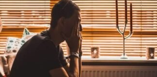 Salud mental de trabajadores mexicanos tratada por telemedicina, según especialistas