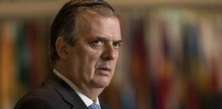 Ebrard declara luto por la muerte de 22 migrantes mexicanos encontrados en un tráiler en Texas