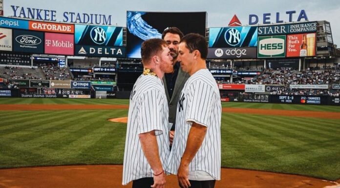 Canelo Álvarez y Gennady Golovkin muestran dotes beisboleros en el Yankee Stadium